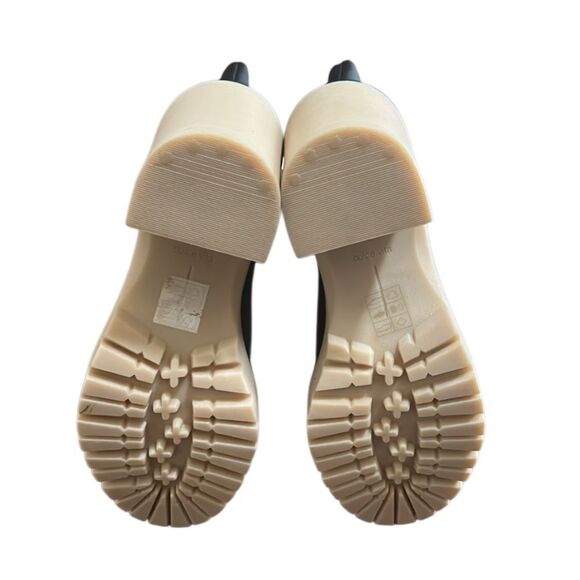 Dolce Vita Black Waterproof Ankle Boots(Size 8) - Picture 3 of 8